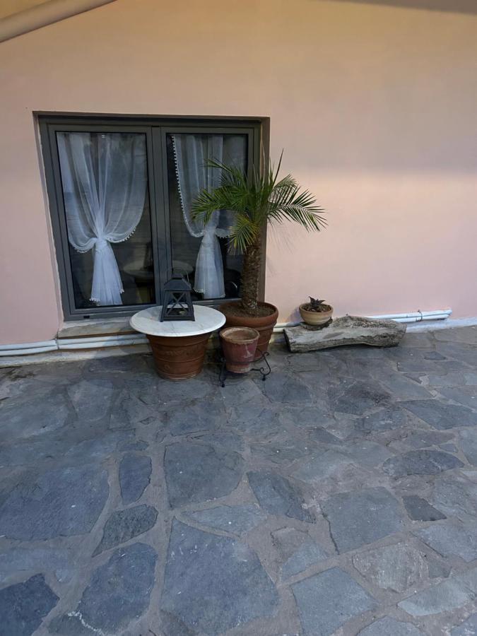 Paola'S Apartment Near Athens Airport Spata  Ngoại thất bức ảnh